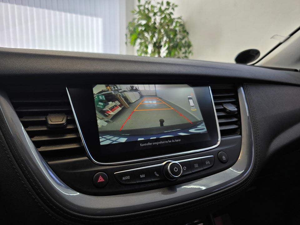 Opel Grandland X 1,6 Hybrid Ultimate aut. 5d