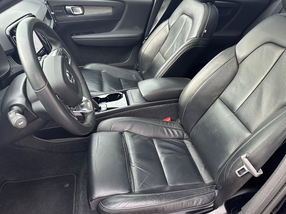 Volvo XC40 P8 ReCharge Twin Pro 5d