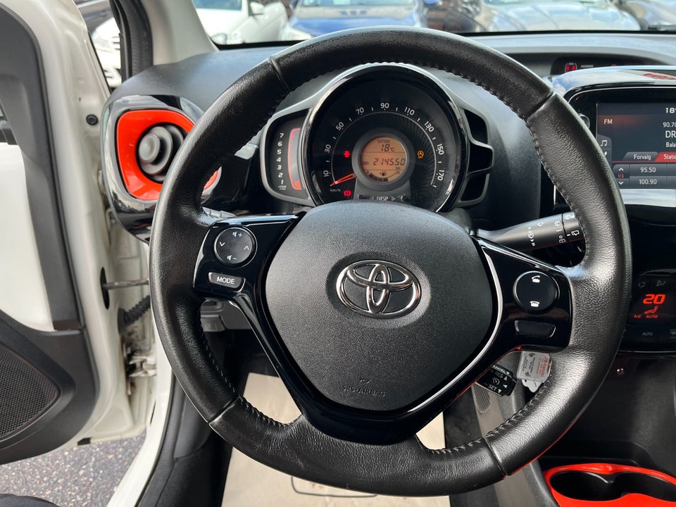 Toyota Aygo 1,0 VVT-i x-sky 5d