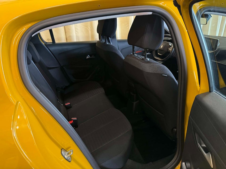 Peugeot 208 1,2 PureTech 100 Active 5d