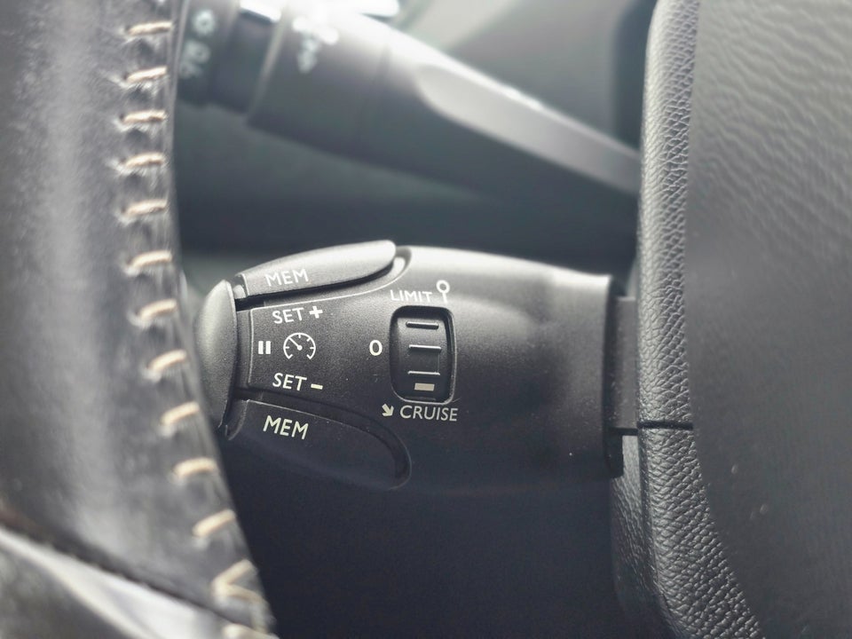 Peugeot 308 1,6 BlueHDi 120 Style SW 5d