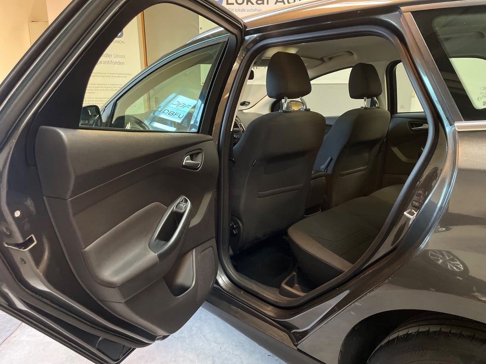 Ford Focus 1,0 SCTi 125 Business stc. 5d