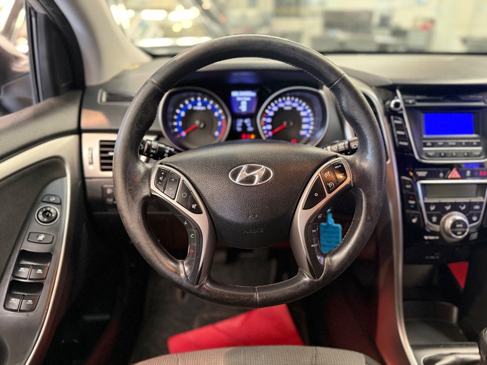 Hyundai i30 1,6 GDi Comfort Eco 5d