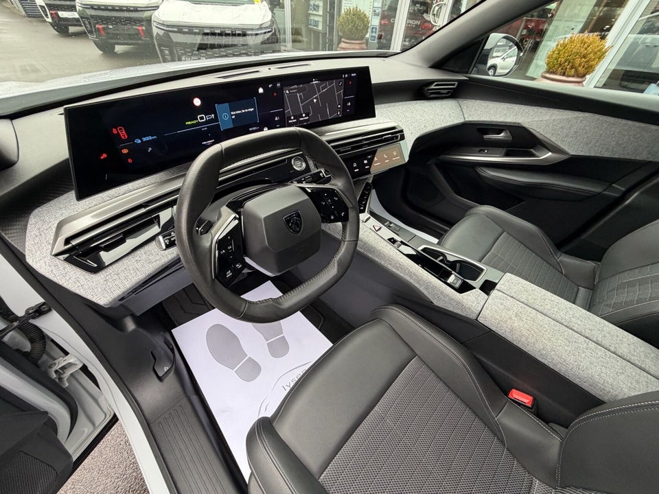 Peugeot e-3008 77 Allure 5d