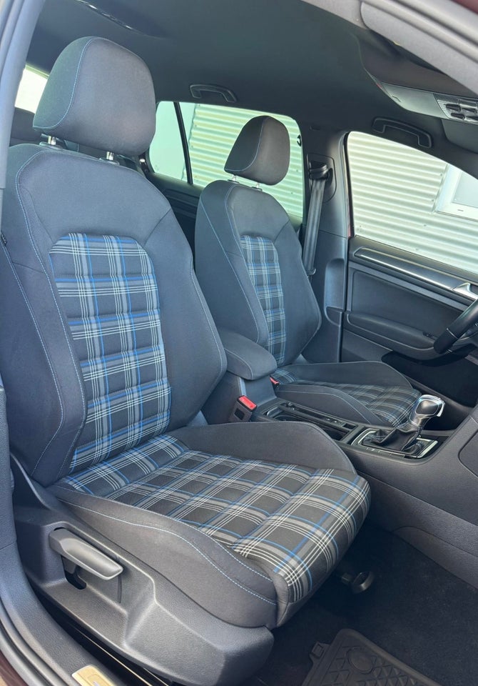 VW Golf VII 1,4 GTE DSG 5d