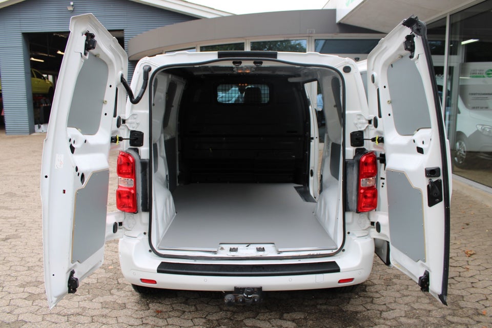 Peugeot Expert 2,0 BlueHDi 120 L2 Plus Van