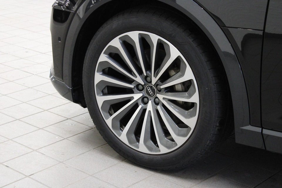Audi e-tron 55 Advanced quattro 5d
