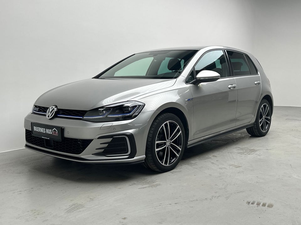 VW Golf VII 1,4 GTE DSG 5d