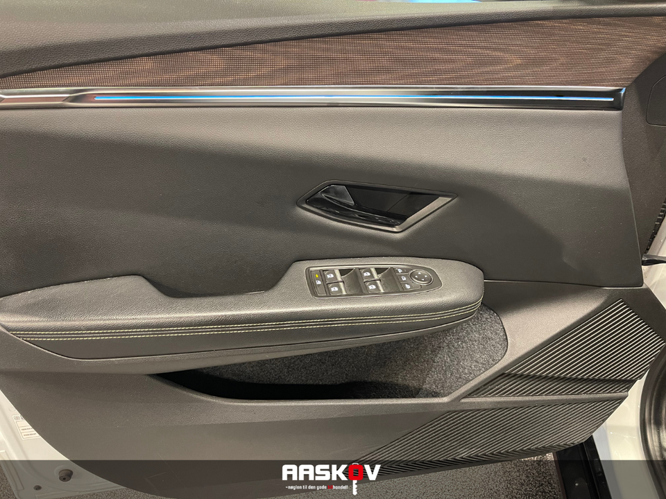 Renault Megane E-Tech 60 Iconic 5d