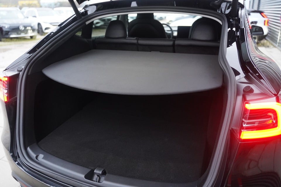 Tesla Model Y RWD 5d