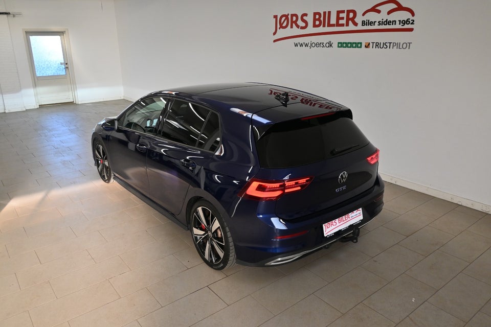 VW Golf VIII 1,4 GTE DSG 5d