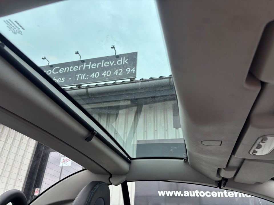 Nissan Micra C+C 1,6 Tekna 2d