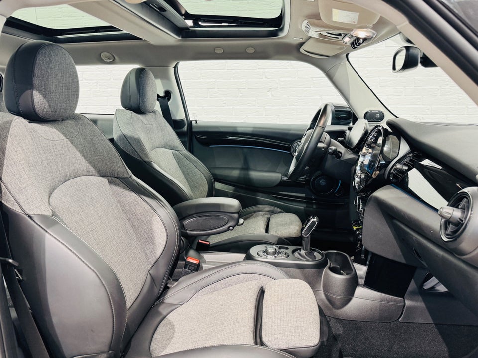 MINI Cooper SE Edition Premium Plus 3d