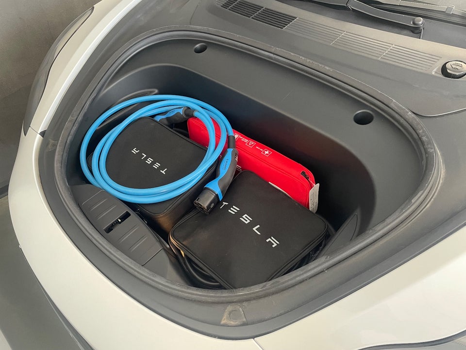 Tesla Model 3 RWD 4d