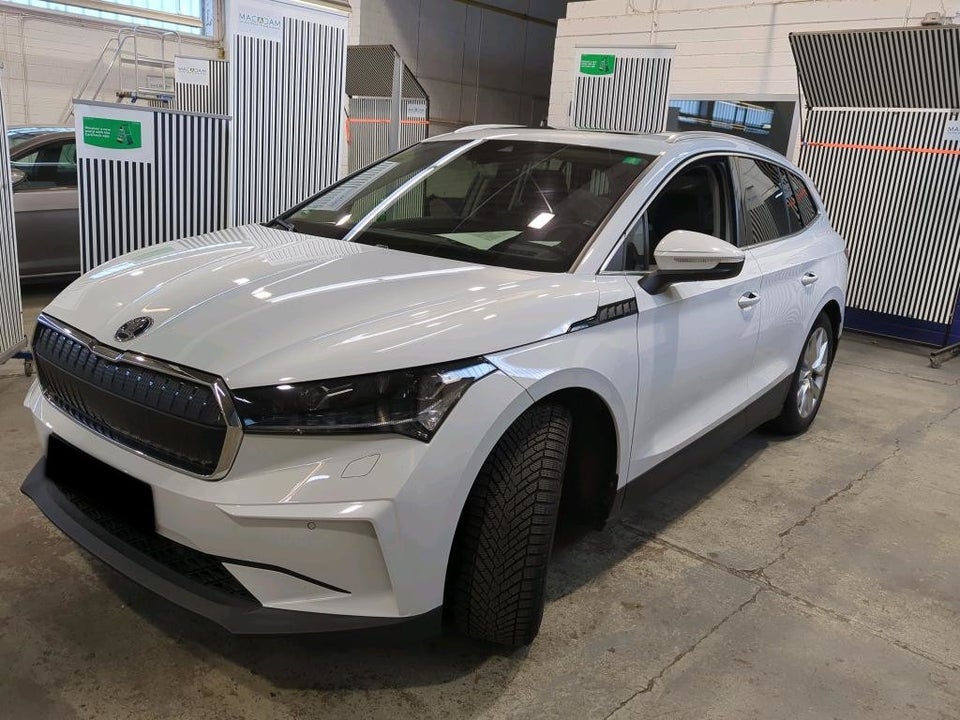 Skoda Enyaq 80 iV Plus Loft 5d