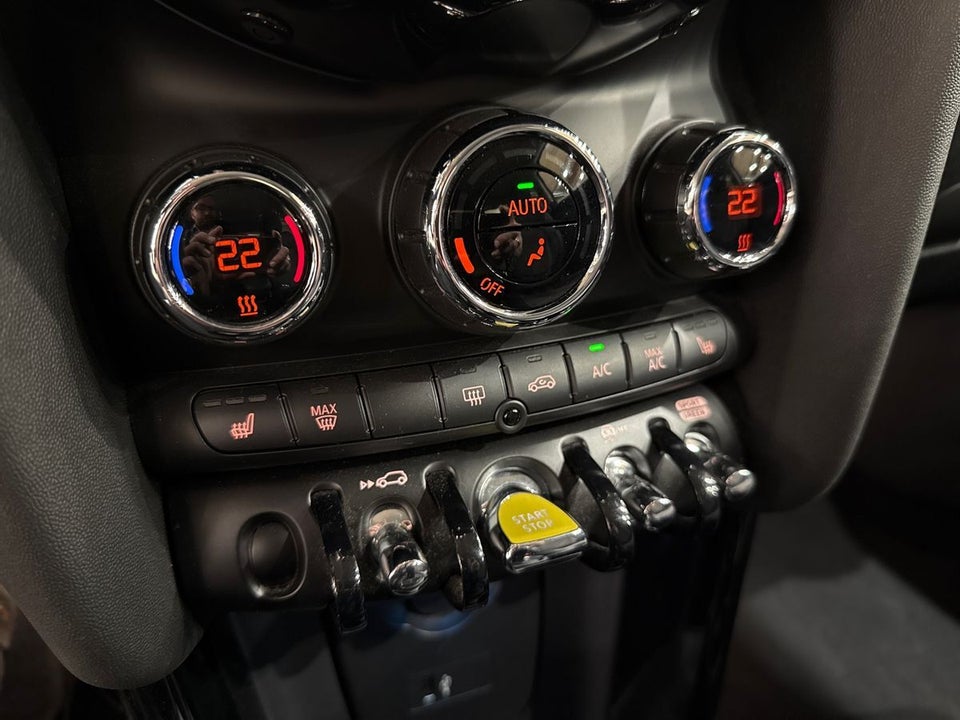 MINI Cooper SE Classic Trim 3d