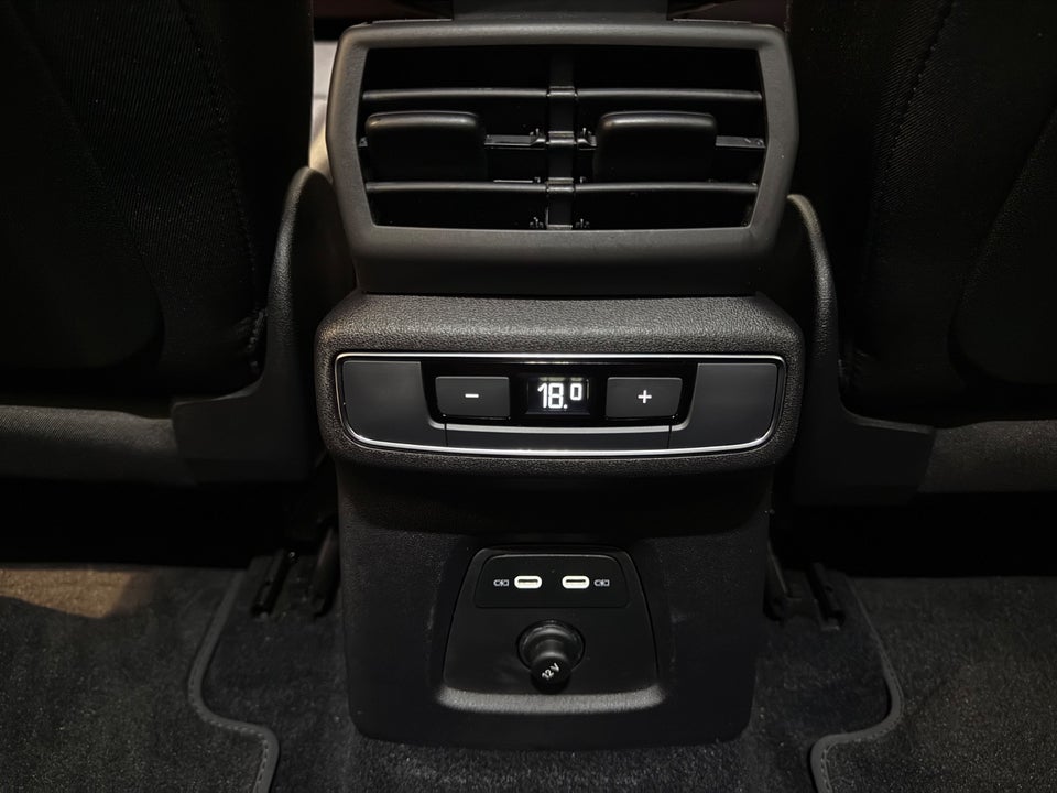 Audi Q4 e-tron 40  5d