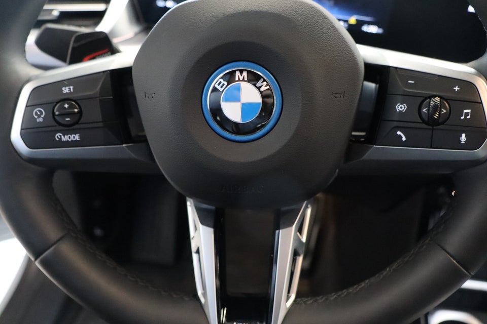 BMW iX2 eDrive20 M-Sport 5d