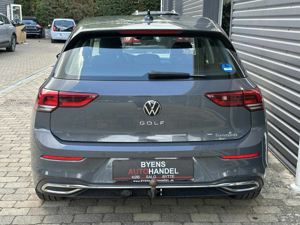 VW Golf VIII 1,4 eHybrid DSG 5d