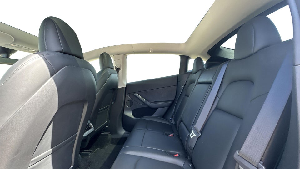 Tesla Model Y Long Range AWD 5d