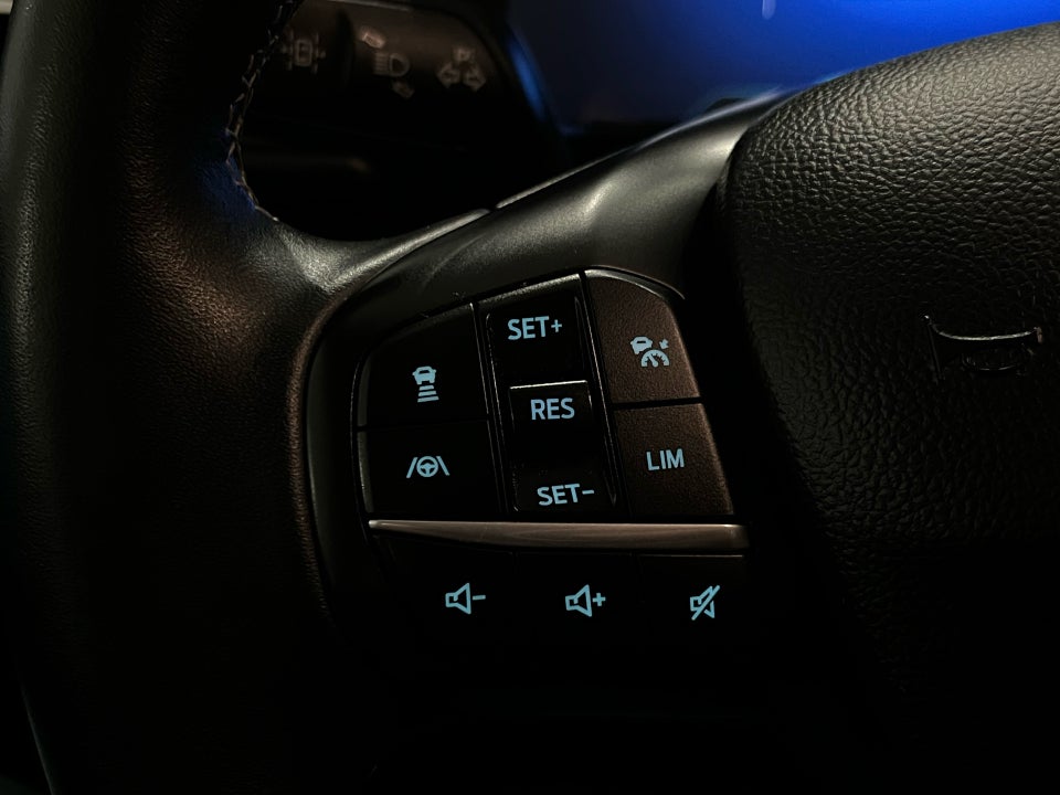 Ford Kuga 2,5 PHEV Vignale CVT 5d