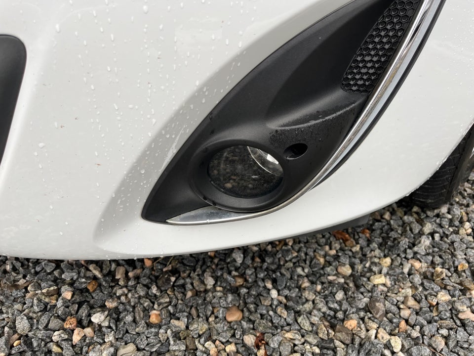 Opel Corsa 1,2 16V Cosmo aut. 3d