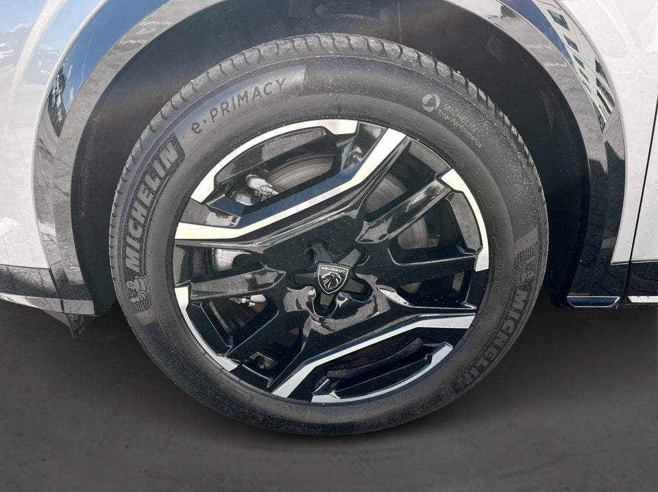 Peugeot e-5008 77 GT 7prs 5d