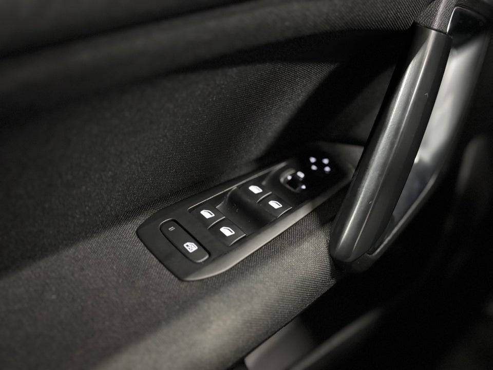 Peugeot 308 1,6 THP 125 Allure 5d