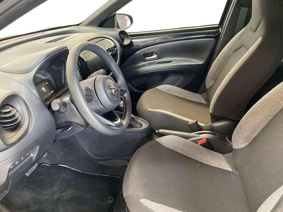 Toyota Aygo X 1,0 Active s-CVT 5d