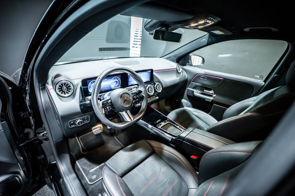 Mercedes EQA350 AMG Advance Plus 4Matic 5d