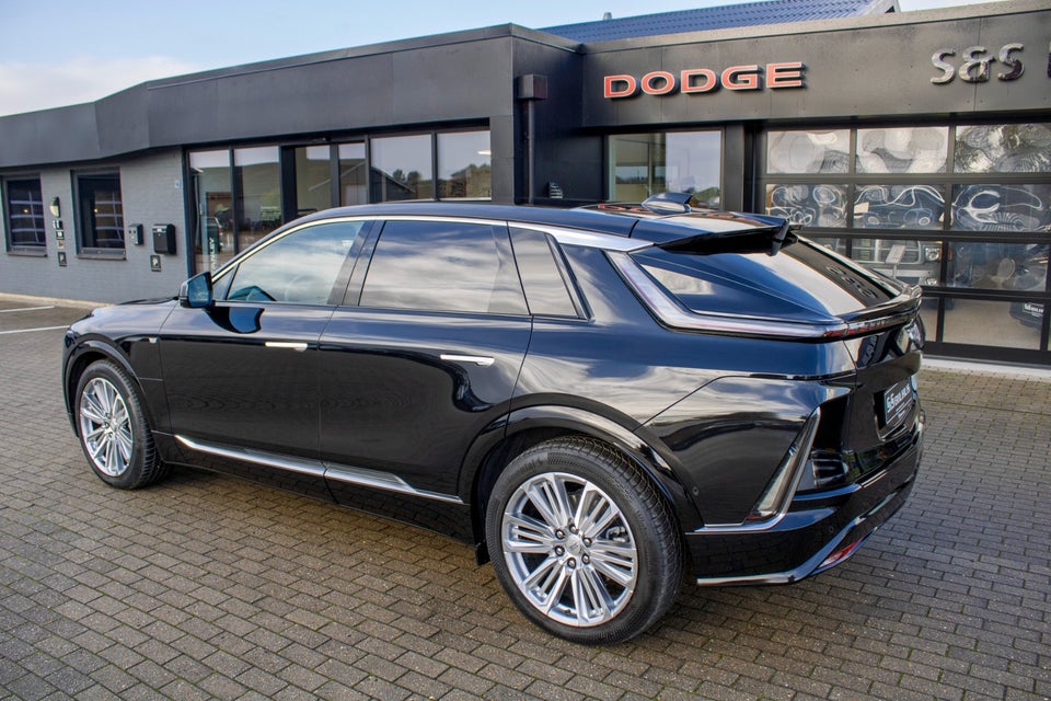 Cadillac Lyriq 600 E4 Sport AWD 5d