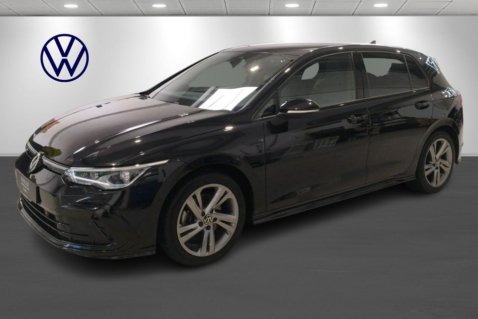 VW Golf VIII 2,0 TSi 190 R-line DSG 5d