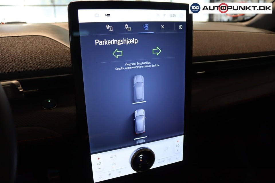 Ford Mustang Mach-E 75 Standard Range AWD 5d