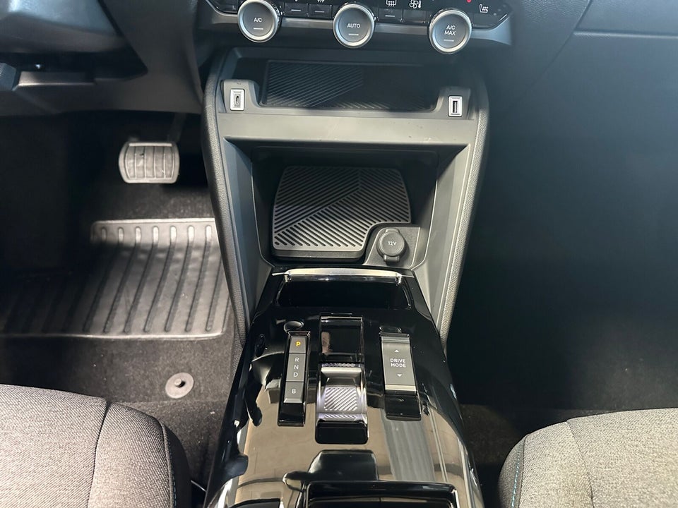 Citroën ë-C4 X 50 Shine 4d