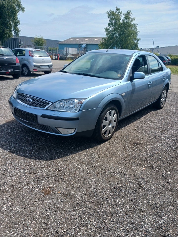 Ford Mondeo 2,5 170 Ebony 5d