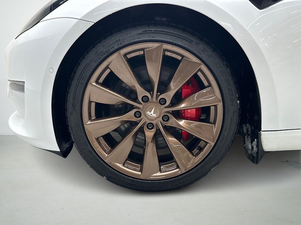 Tesla Model 3 Performance AWD 4d