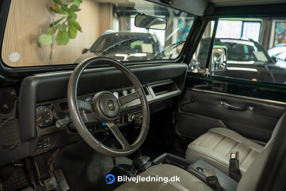 Jeep Wrangler 2,5 4x4 2d