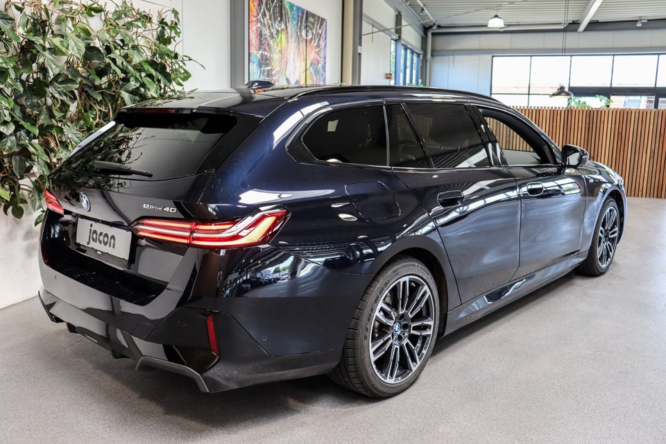 BMW i5 eDrive40 Touring Fully Charged M-Sport 5d