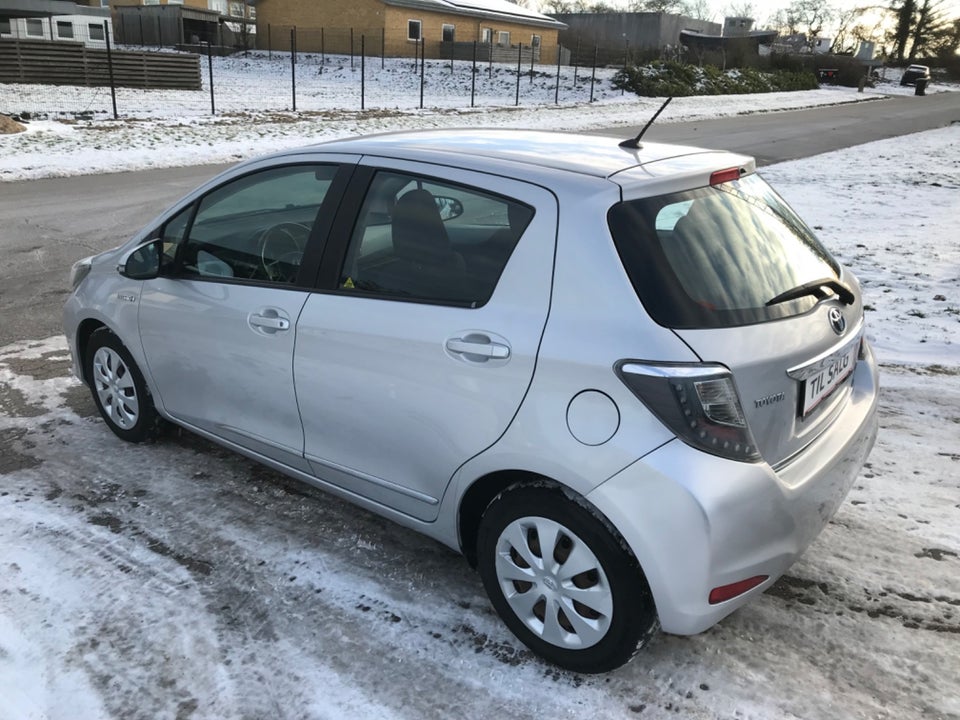 Toyota Yaris 1,5 Hybrid H2 Touch CVT 5d