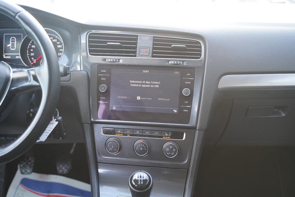 VW Golf VII 1,0 TSi 85 Trendline 5d