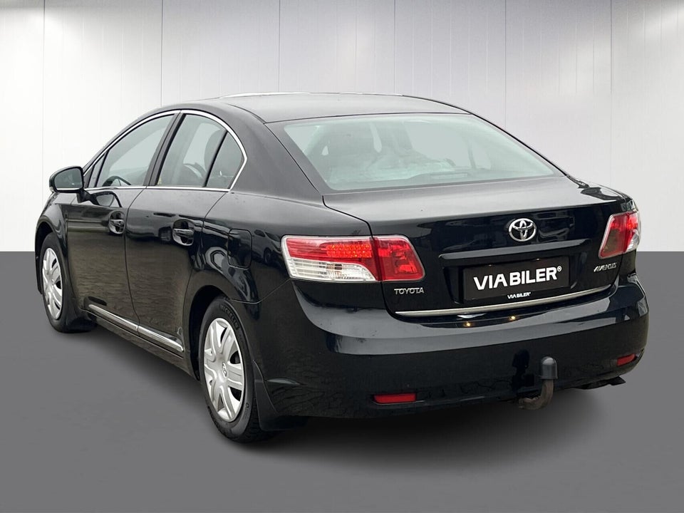 Toyota Avensis 1,6 VVT-i T1 stc. 5d