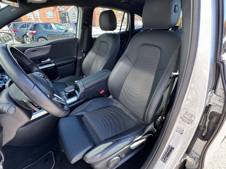 Mercedes EQA250+ Progressive 5d