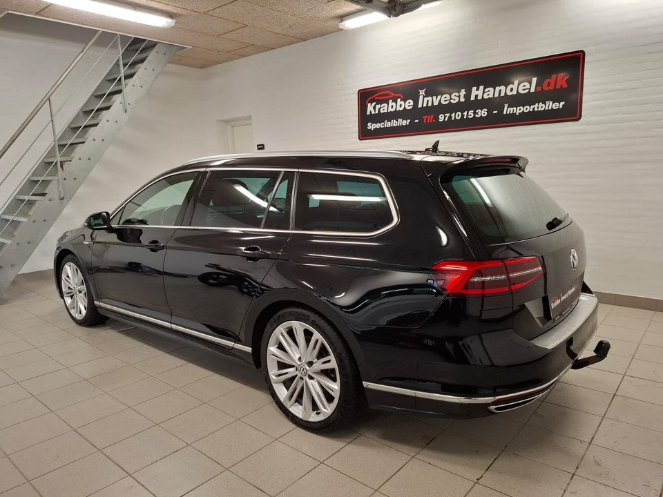 VW Passat 2,0 TDi 240 R-line Variant DSG 4Motion 5d