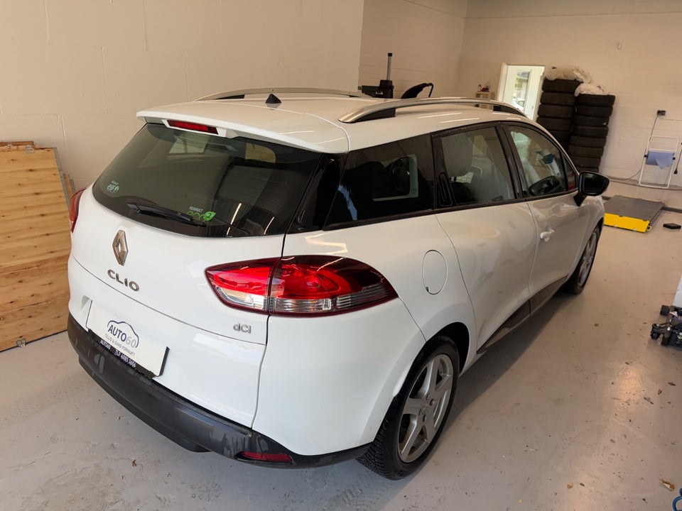 Renault Clio IV 1,5 dCi 90 Zen Sport Tourer 5d