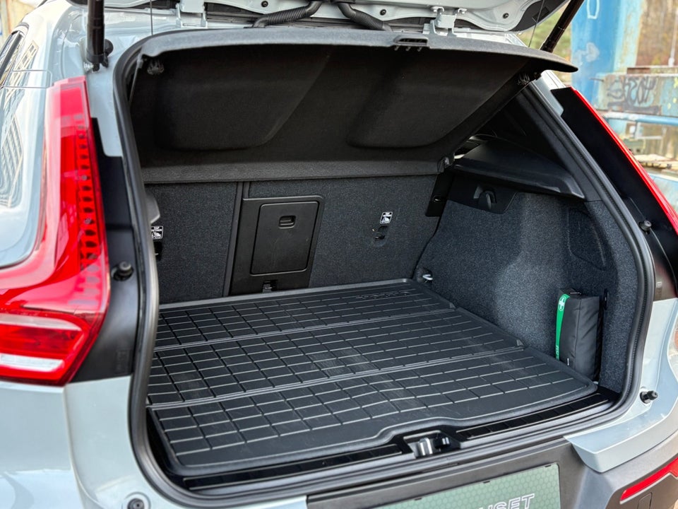 Volvo EX40 Extended Range Core 5d