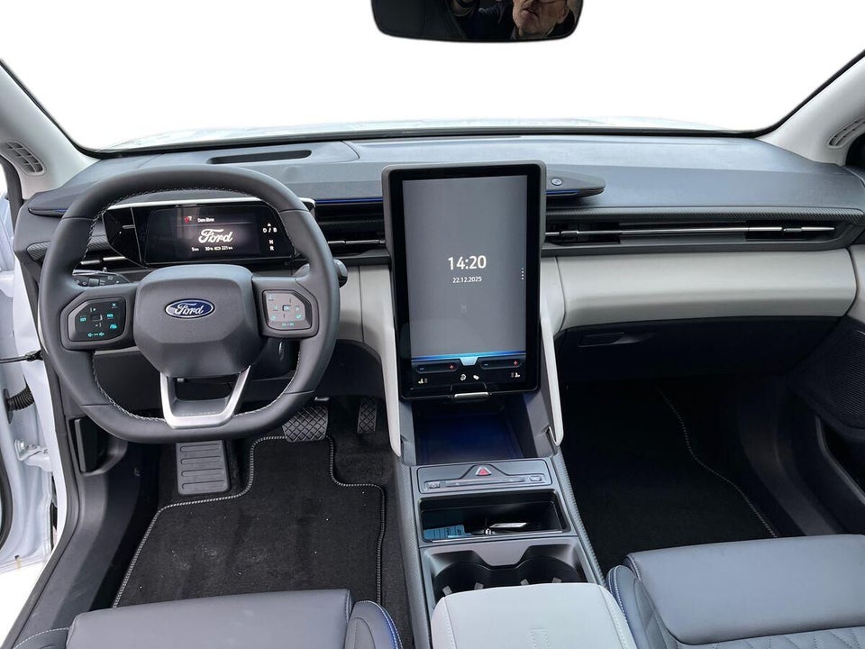 Ford Explorer 82 Premium Extended Range 5d