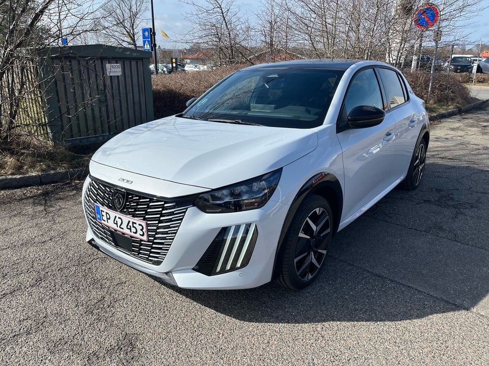 Peugeot e-208 54 GT Pack 5d