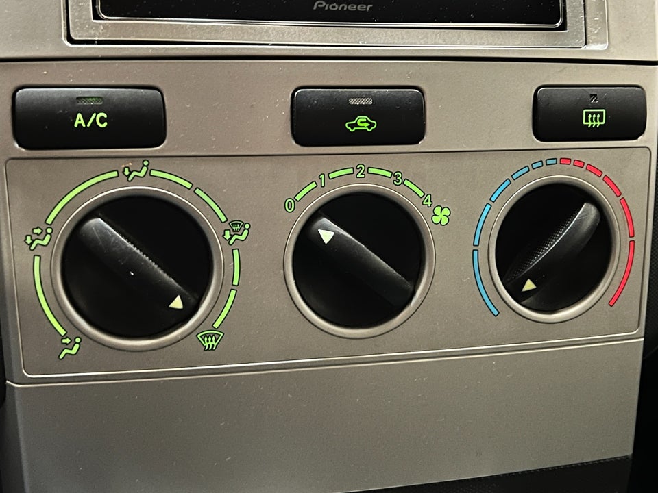 Toyota Corolla Verso 1,8 Terra 7prs 5d