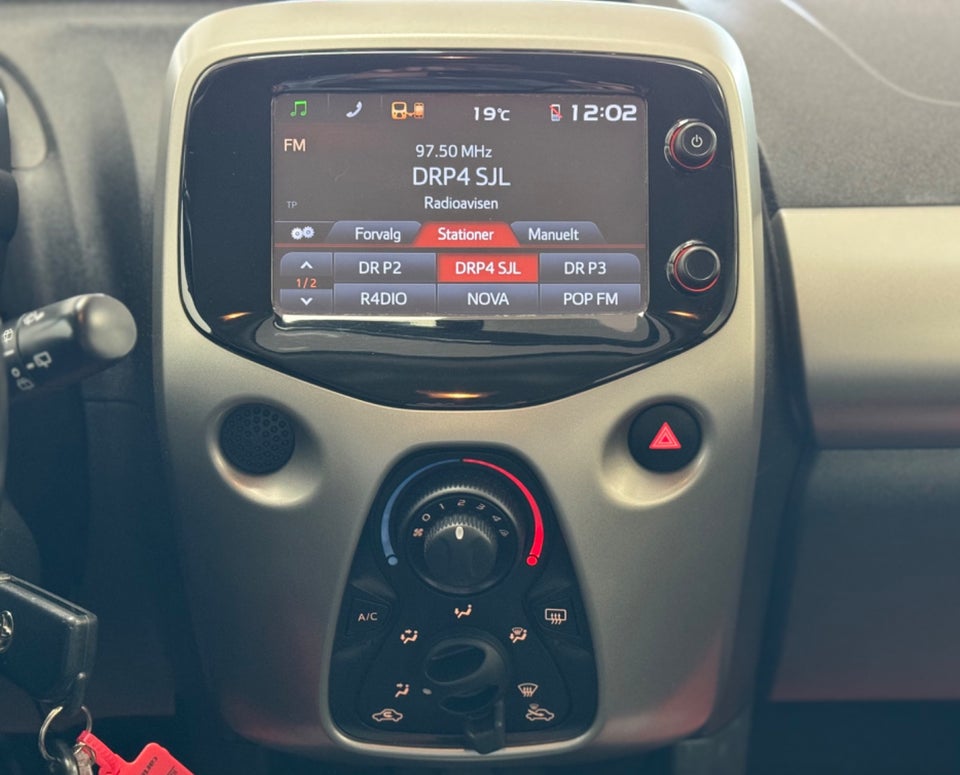 Toyota Aygo 1,0 VVT-i x-play x-touch 5d