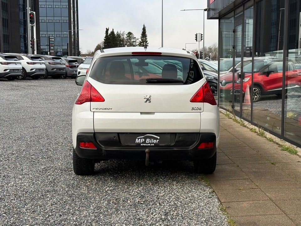 Peugeot 3008 2,0 HDi 150 Premium+ Van 5d